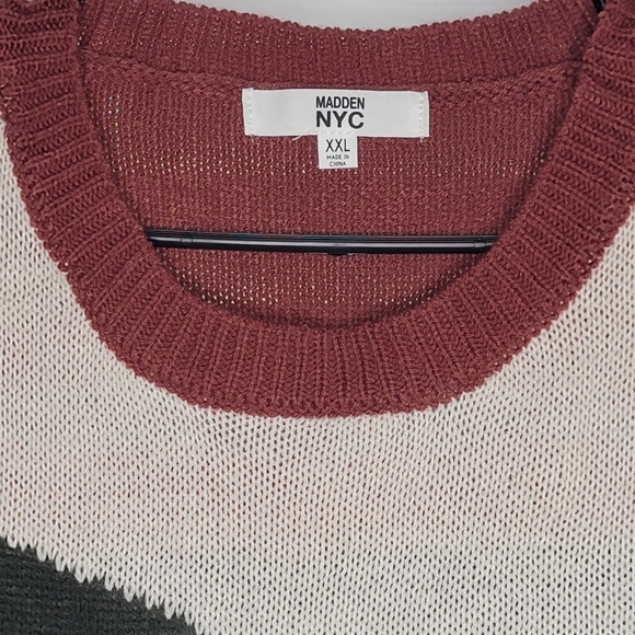 Steve Madden NYC Crop Sweater - Picture 3 of 3